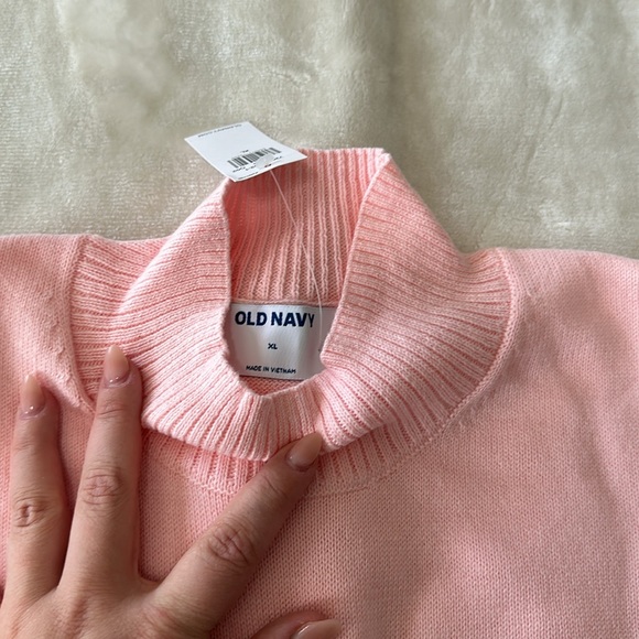 NWT OLD NAVY MOCK NECK SWEATER. SIZE XL - Picture 2 of 4